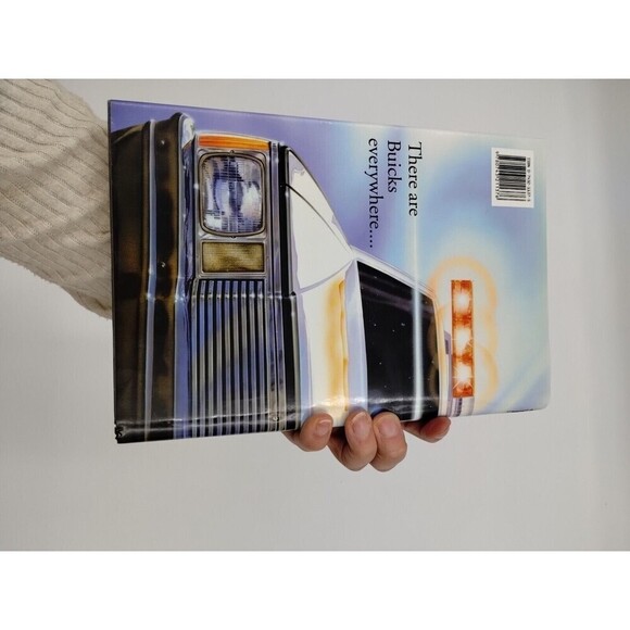 From A Buick 8 Stephen King Hardcover Book LIKE NEW - Picture 5 of 7